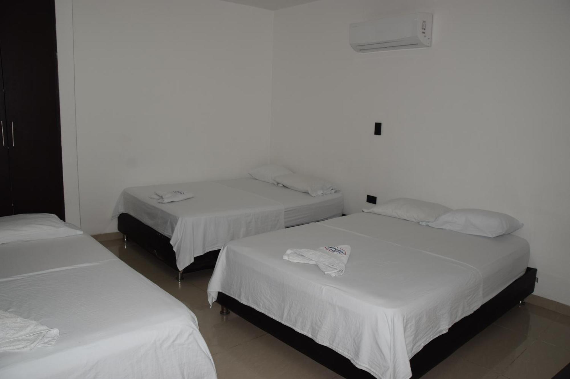 Hotel Barcelona Montería Eksteriør billede